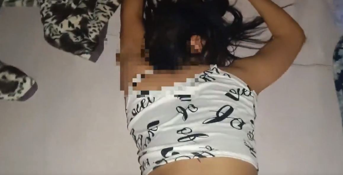 Tatapan Tajam Dari Kecantikan Bidadari Asal Desa Yanf Datang Ke Kota Viral